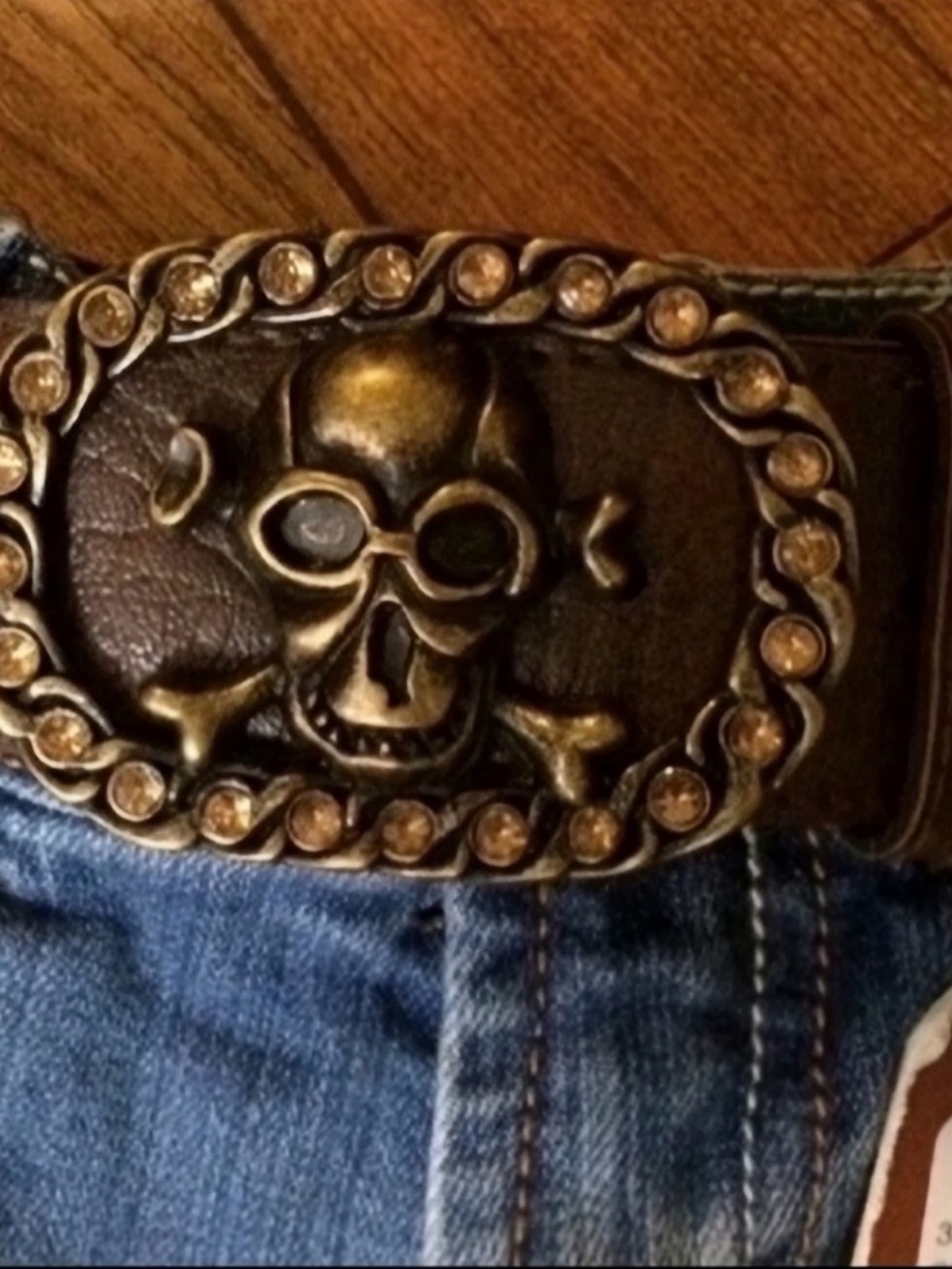 New With Tags Adorable Capri Jeans With Skull & Crossbones Leather Belt Buckle
